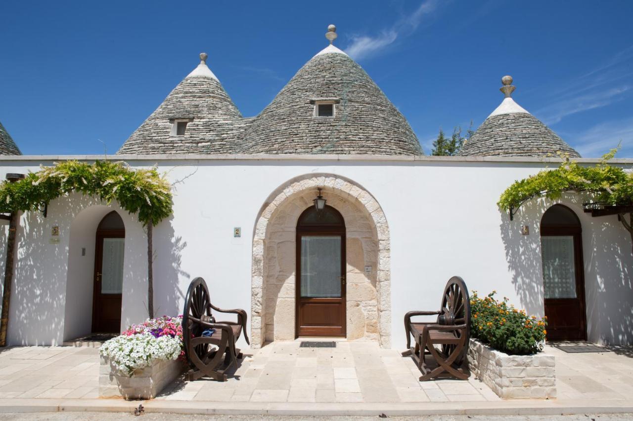 Bed And Breakfast Trulli San Leonardo อัลเบโรเบลโล ภายนอก รูปภาพ